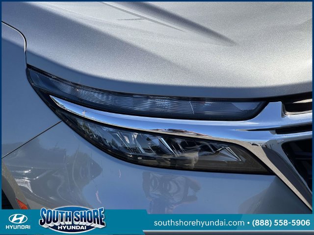 Used 2023 Chevrolet Equinox LS AWD/4WD image 10