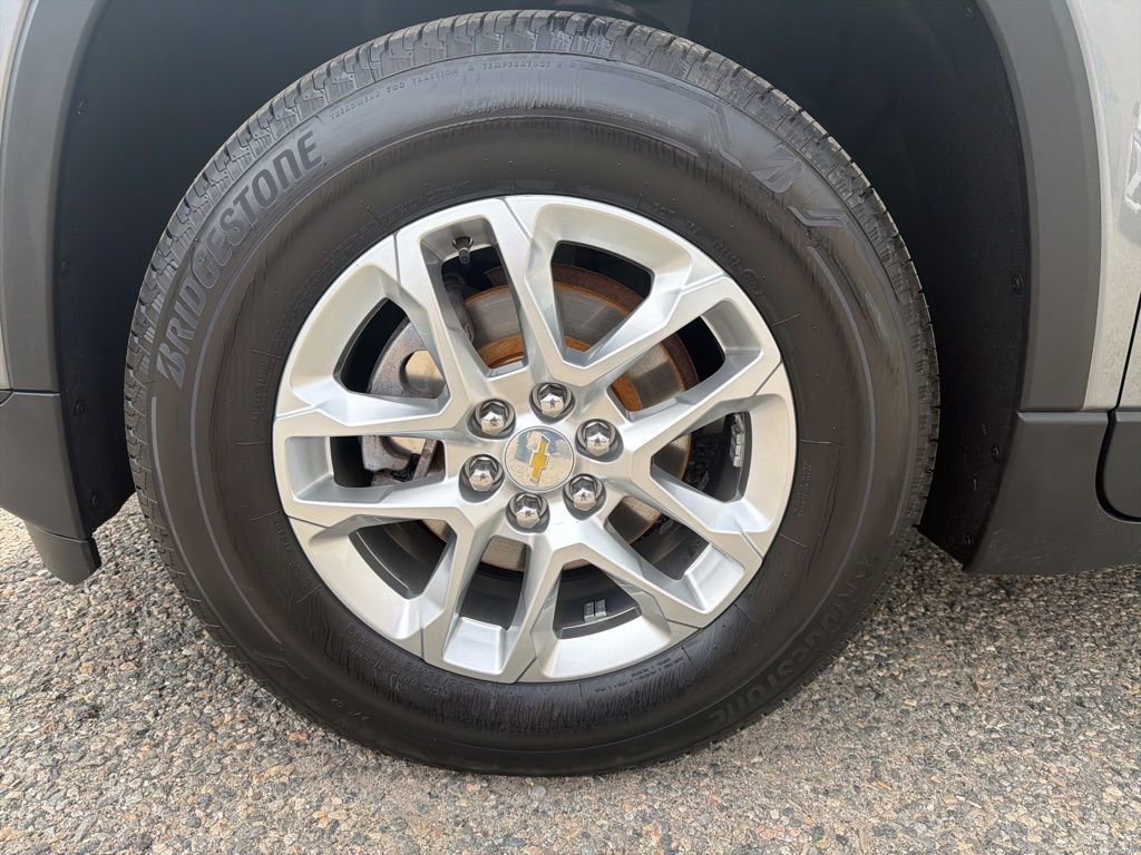 Used 2019 Chevrolet Traverse LS AWD/4WD image 10