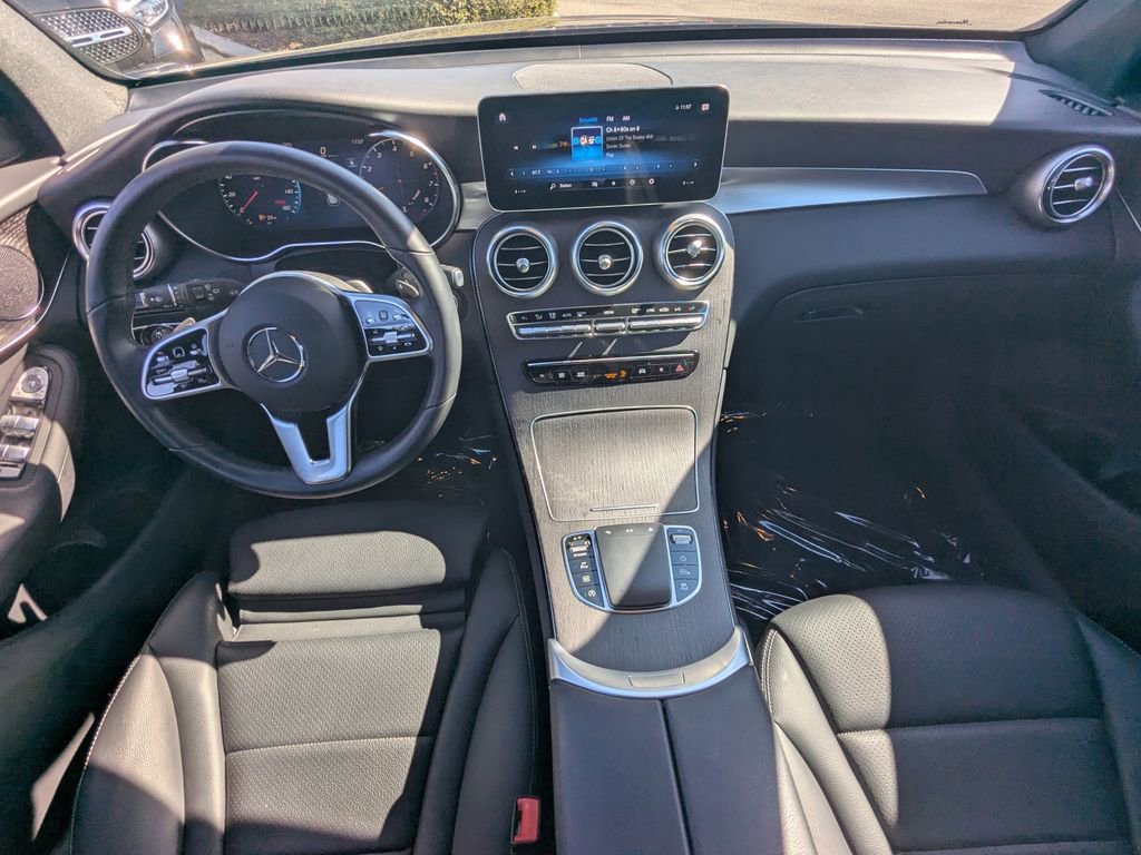 Certified 2022 Mercedes-Benz GLC 300 4MATIC w/ Premium Package Lite image 3