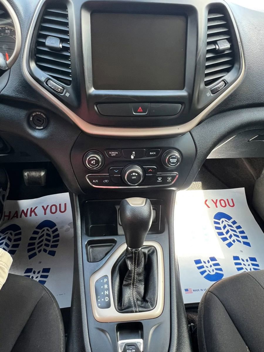 Used 2017 Jeep Cherokee Latitude image 15