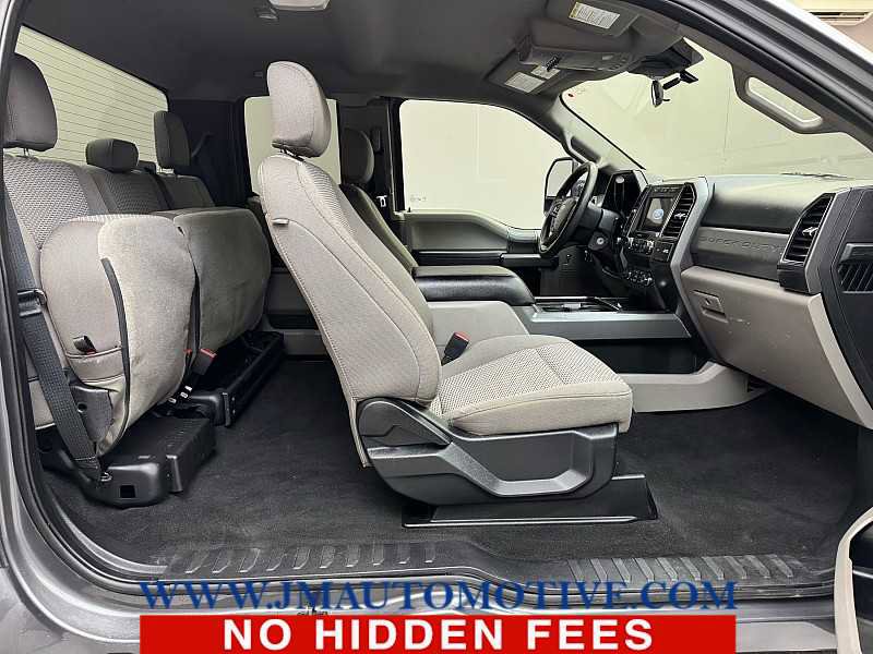 Used 2021 Ford F350 XLT w/ XLT Premium Package image 16