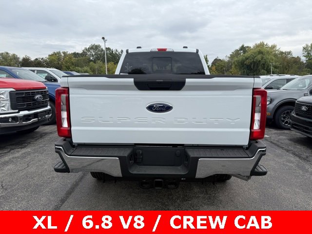 New 2026 Ford F250 XL w/ XL Chrome Package image 7