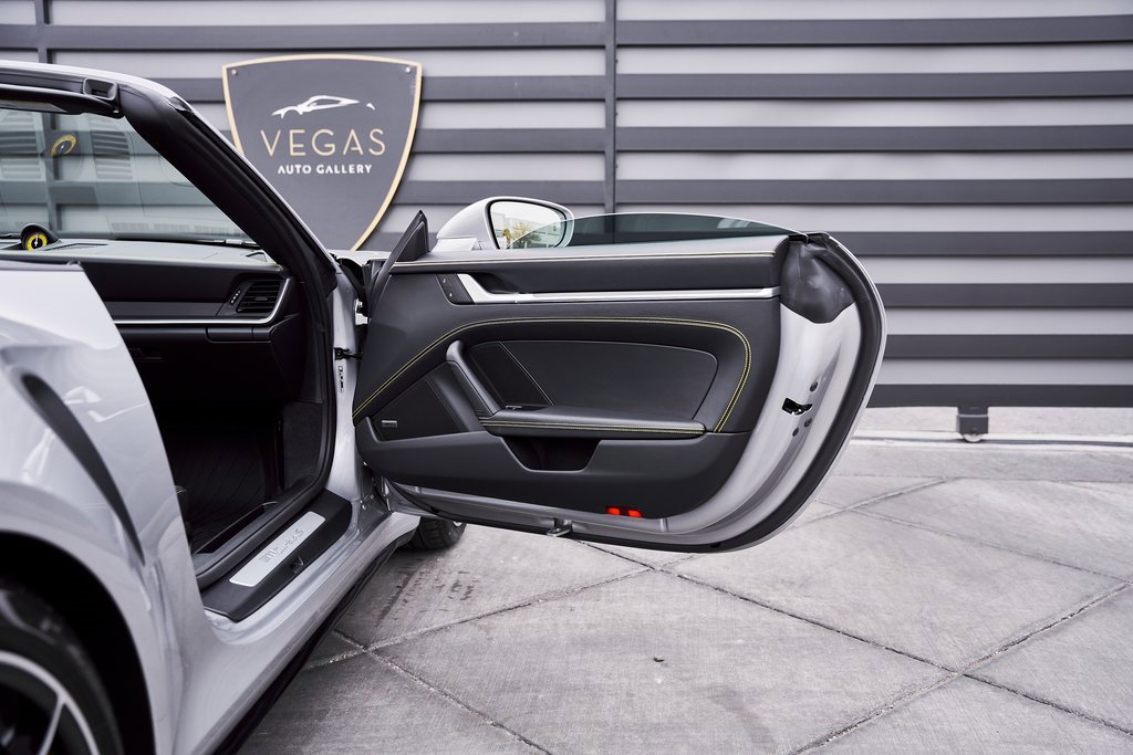 Used 2025 Porsche 911 Turbo S image 24