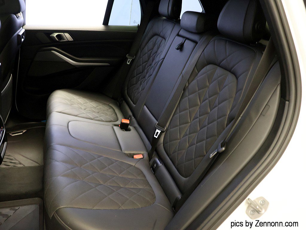 Used 2023 BMW X5 xDrive40i w/ Premium Package image 12