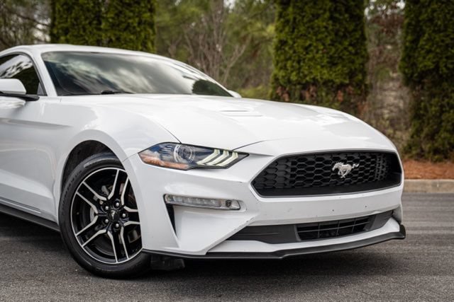 Used 2018 Ford Mustang Premium RWD image 6