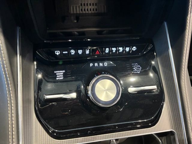 New 2026 Jeep Grand Wagoneer L Summit w/ Premium Group III image 19