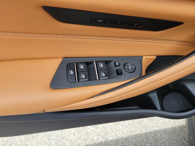 Used 2023 BMW 540i w/ M Sport Package RWD image 28