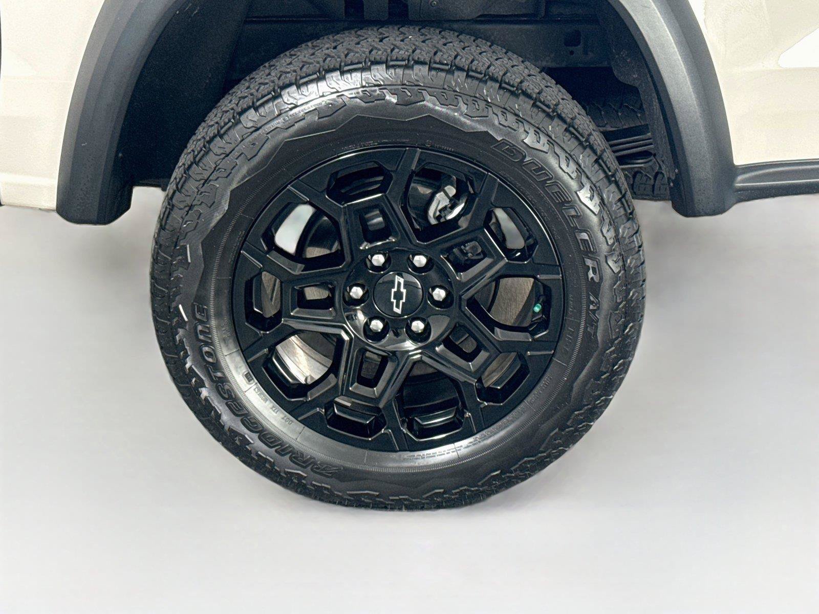 Used 2026 Chevrolet Colorado Trail Boss AWD/4WD image 38