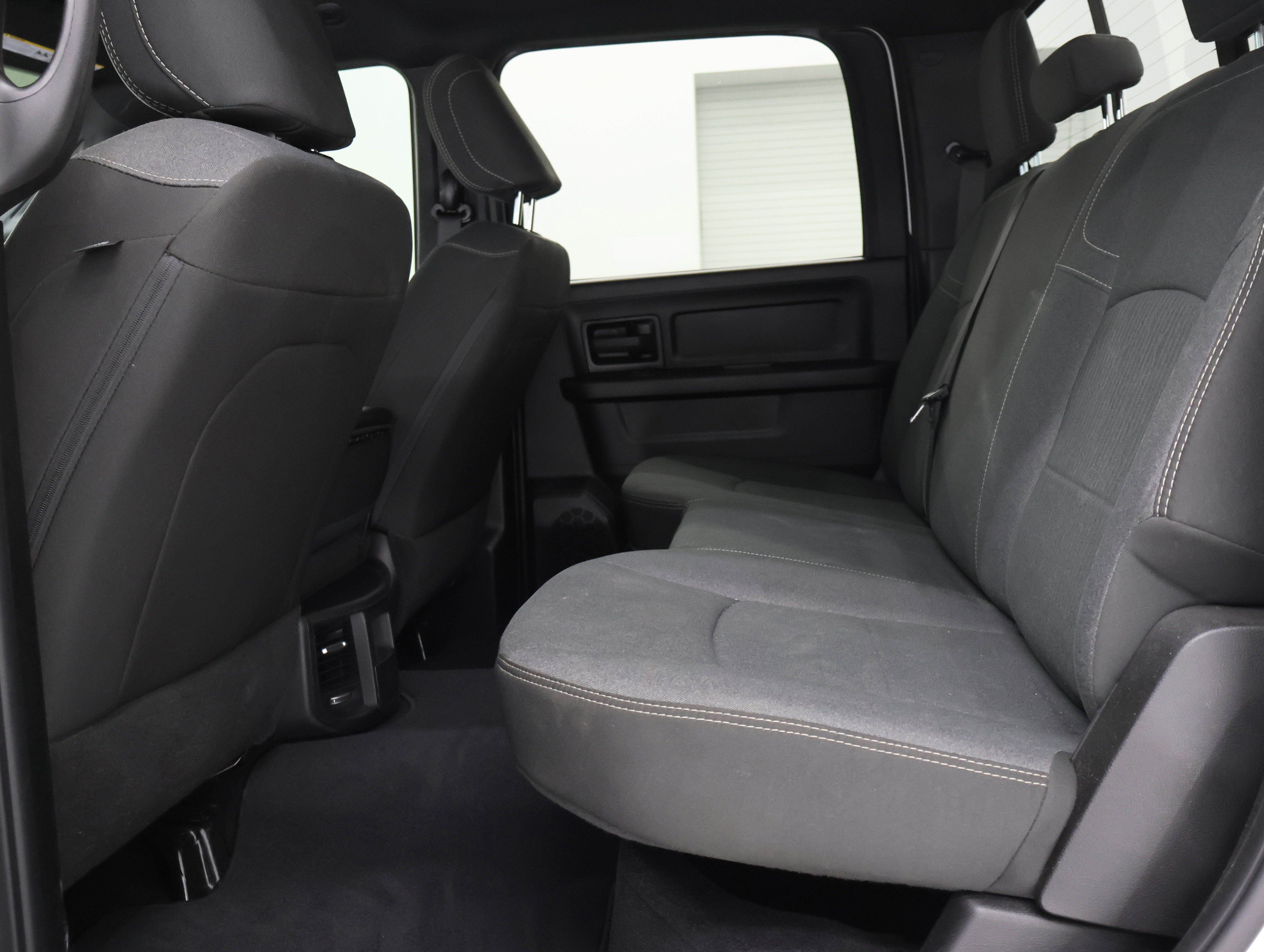 Used 2024 RAM 3500 Tradesman w/ Chrome Appearance Group image 9