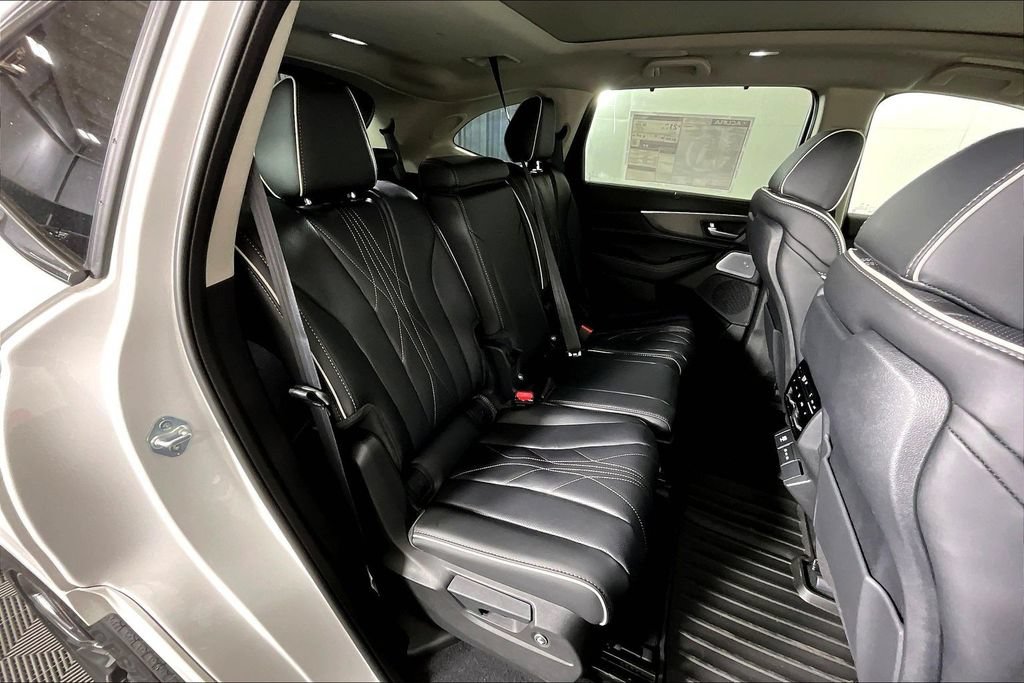 New 2026 Acura MDX w/ Advance Package AWD/4WD image 5