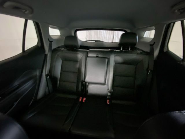 Used 2023 GMC Terrain SLT image 10