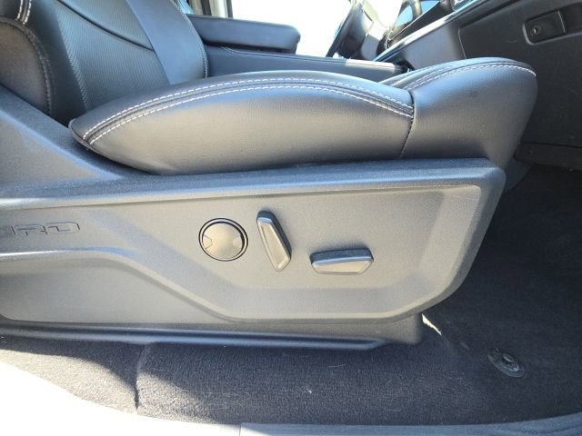 Used 2025 Ford Expedition Max Platinum AWD/4WD image 23