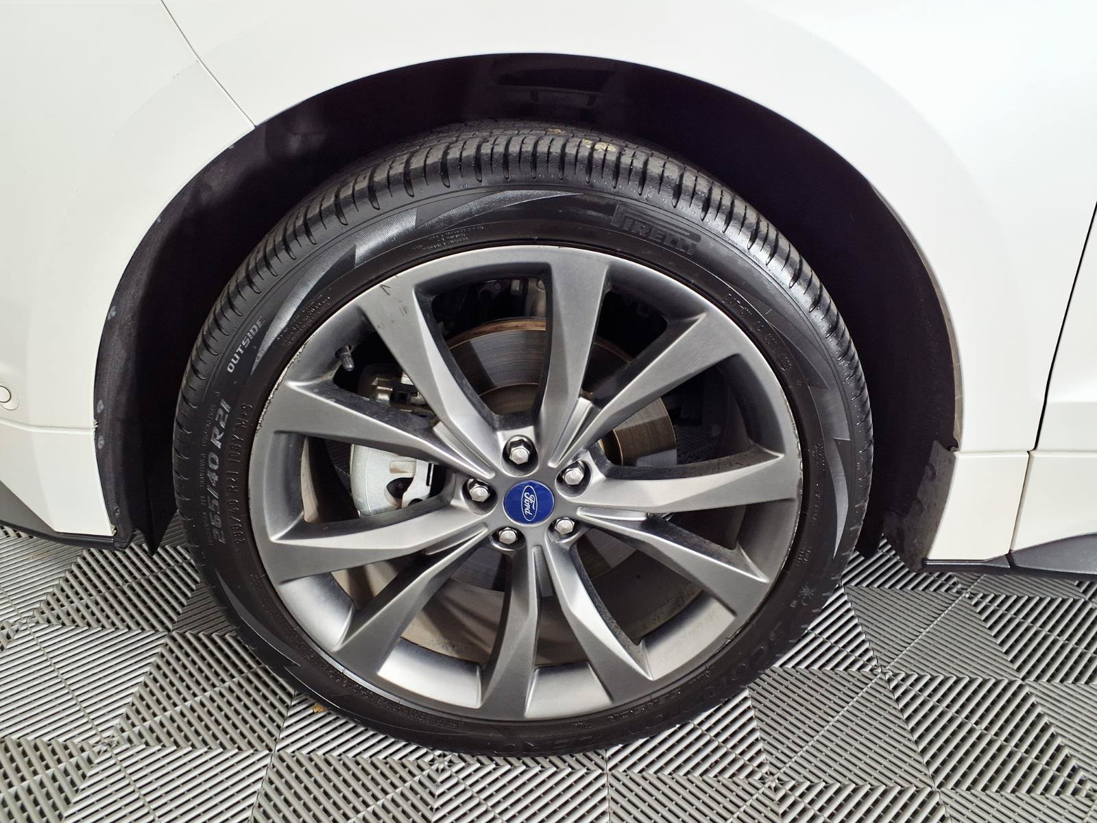 Used 2018 Ford Edge Sport w/ Equipment Group 401A AWD/4WD image 7