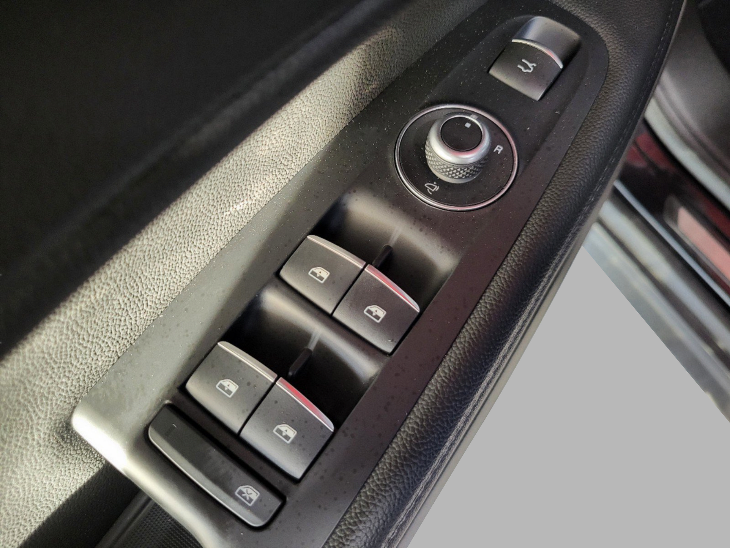 New 2025 Alfa Romeo Stelvio Sprint AWD/4WD image 13