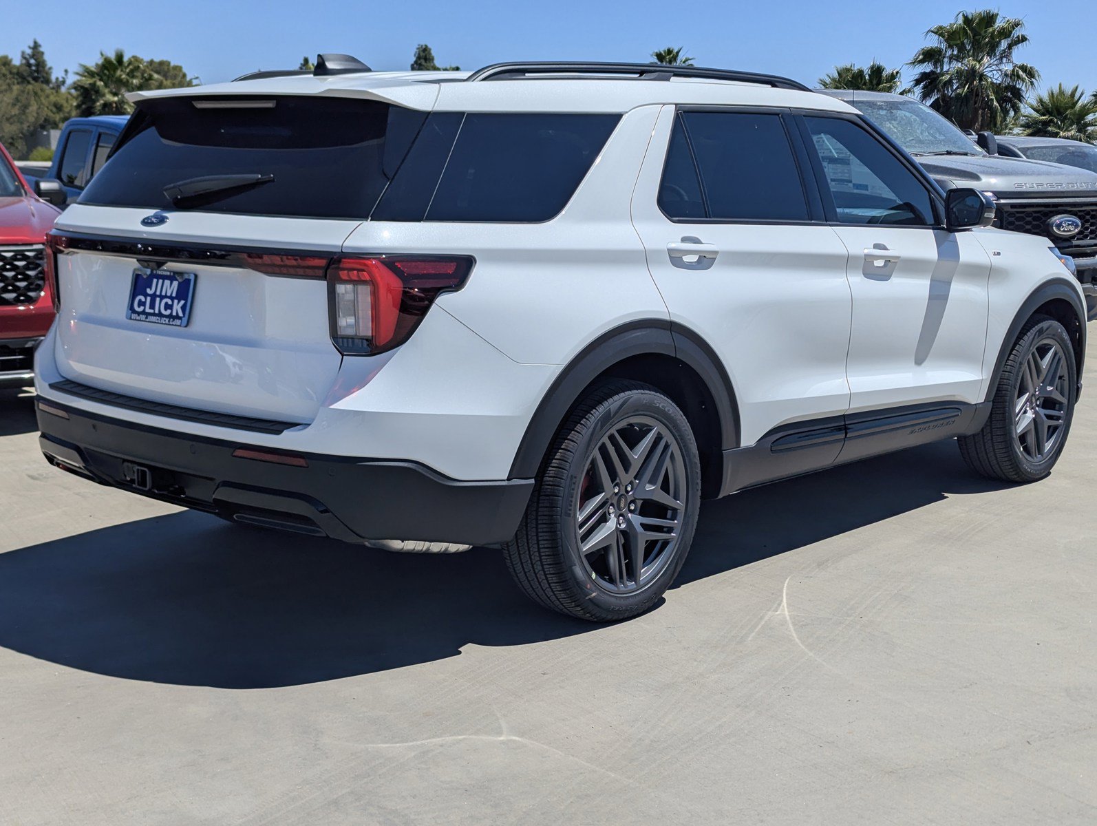 New 2026 Ford Explorer ST-Line RWD image 2