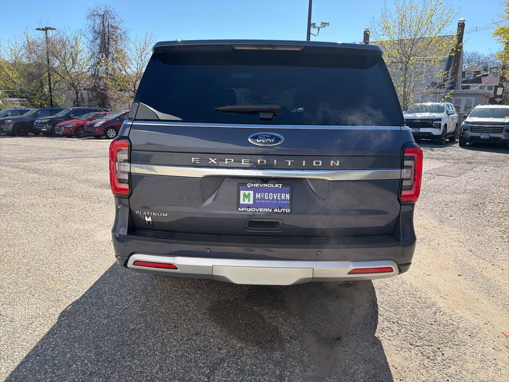 Used 2023 Ford Expedition Platinum AWD/4WD image 4