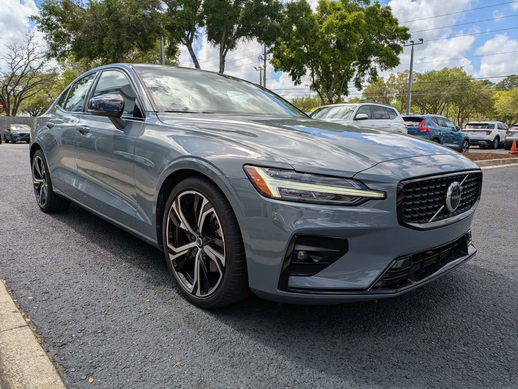 Used 2023 Volvo S60 B5 Core w/ Protection Package Premier image 8
