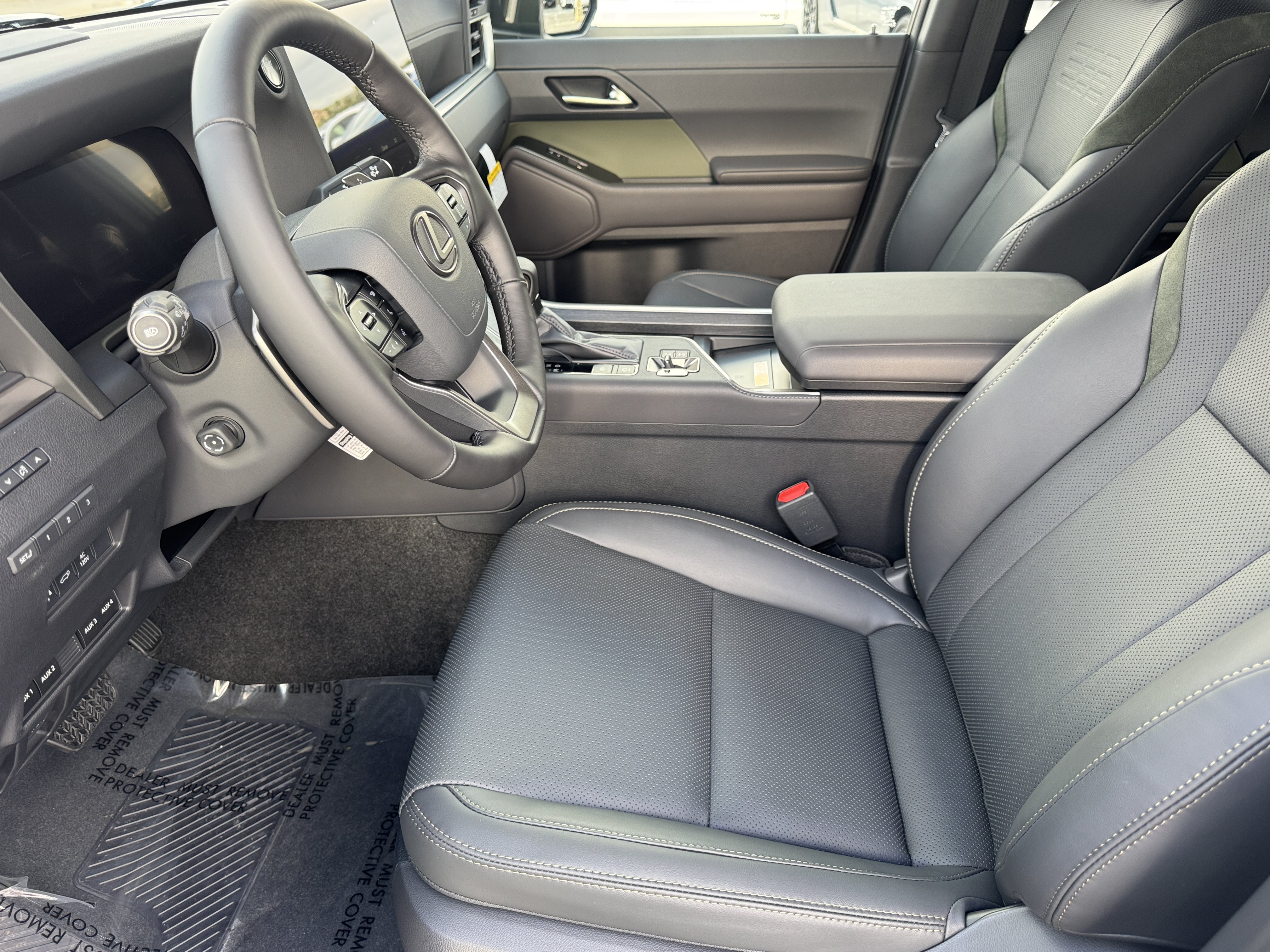New 2026 Lexus GX 550 AWD/4WD image 18