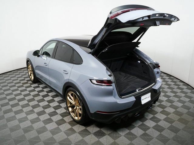 Certified 2024 Porsche Cayenne Turbo GT AWD/4WD image 33