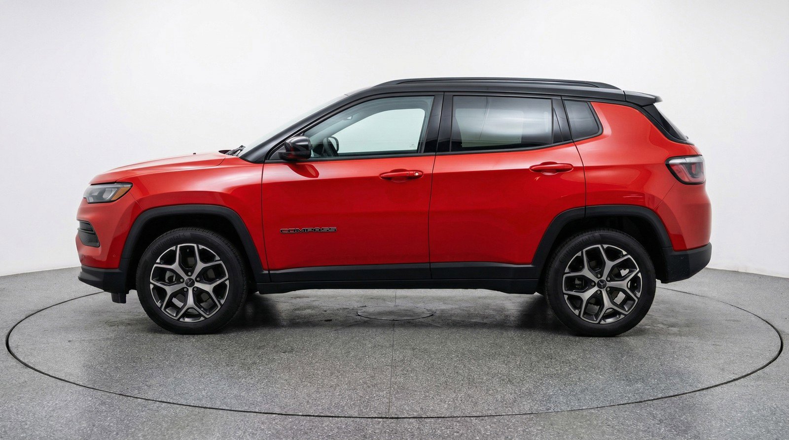 Used 2025 Jeep Compass Limited image 5