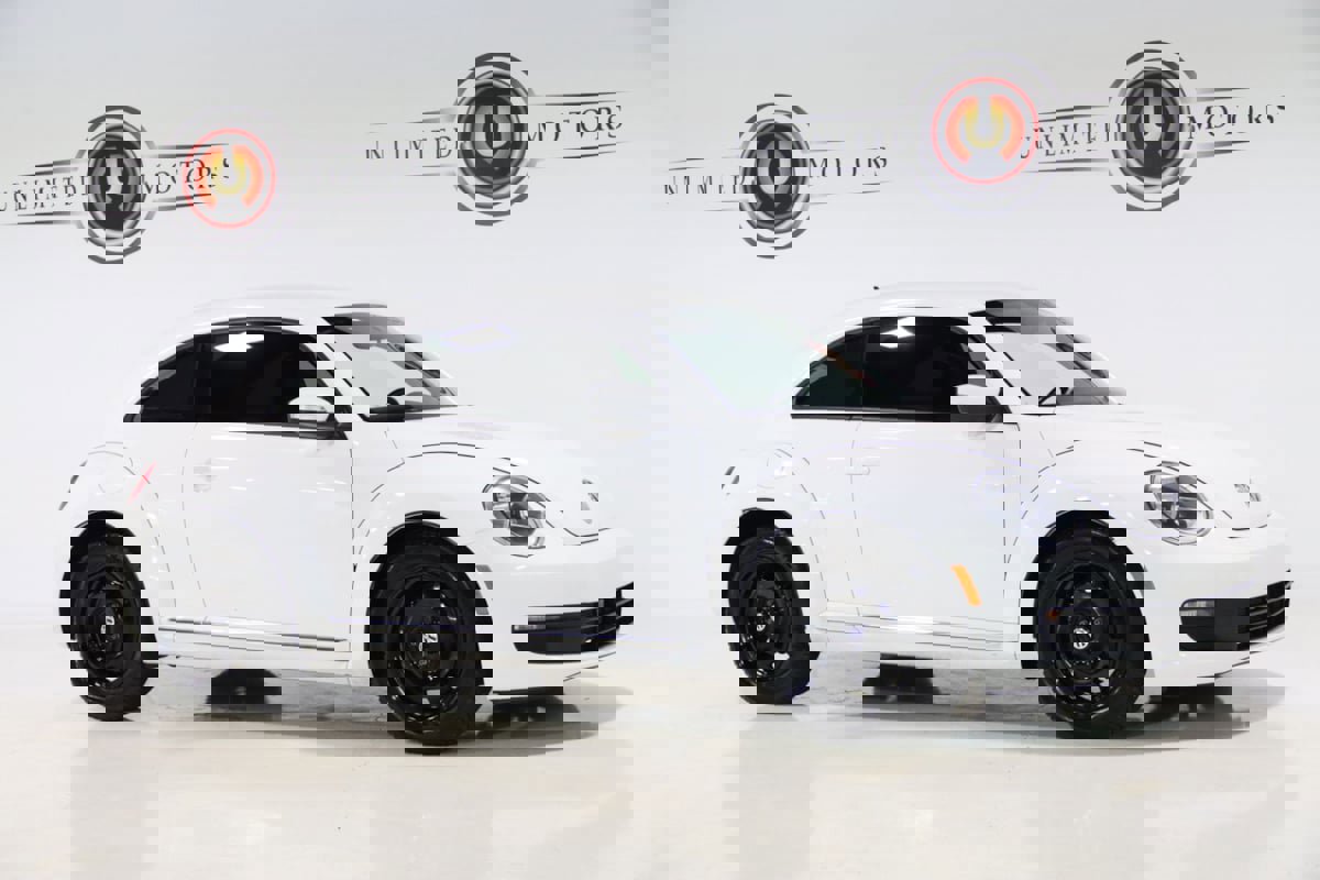 Used 2012 Volkswagen Beetle 2.5 image 9