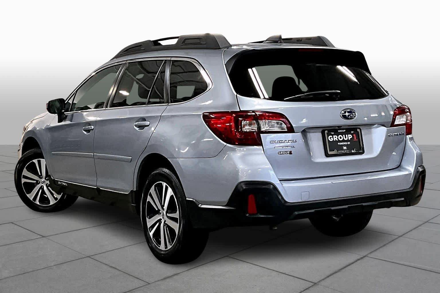Used 2019 Subaru Outback 2.5i Limited AWD/4WD image 12
