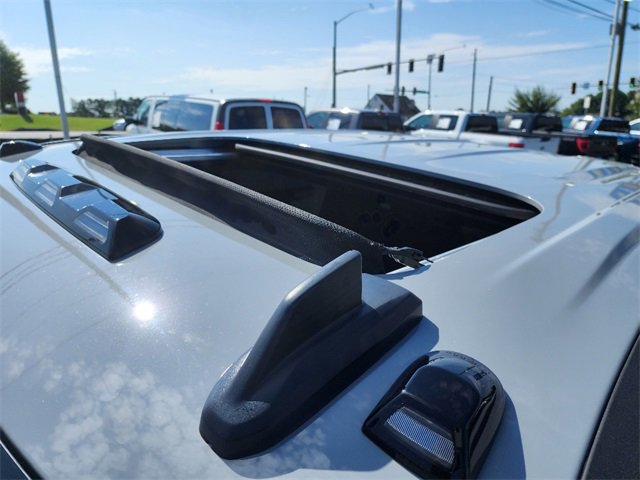 Used 2024 Chevrolet Silverado 2500 ZR2 w/ ZR2 Bison Edition image 31