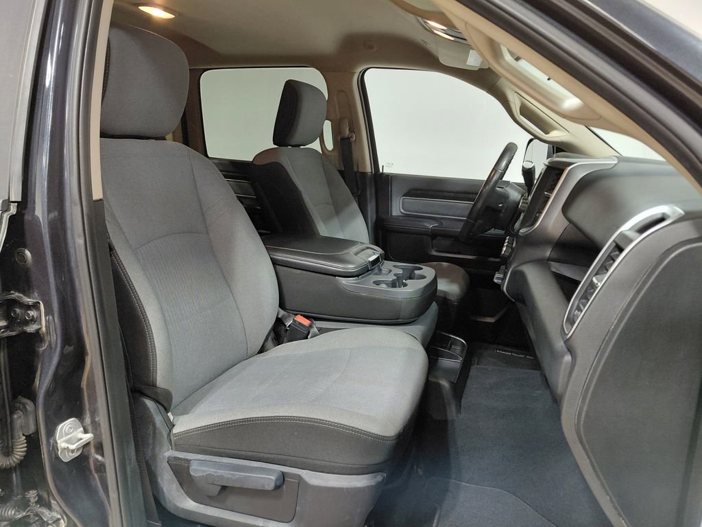 Certified 2019 RAM 3500 Big Horn AWD/4WD image 25