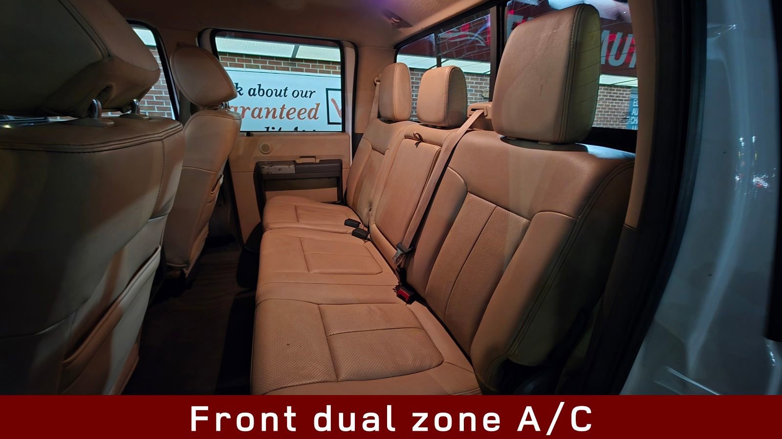 Used 2015 Ford F250 Lariat w/ Lariat Interior Package image 10