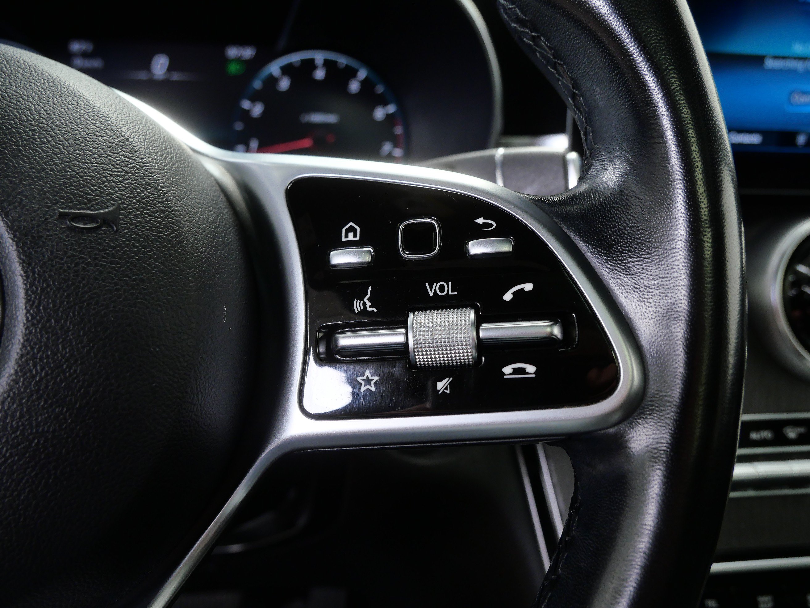 Certified 2022 Mercedes-Benz GLC 300 4MATIC image 26
