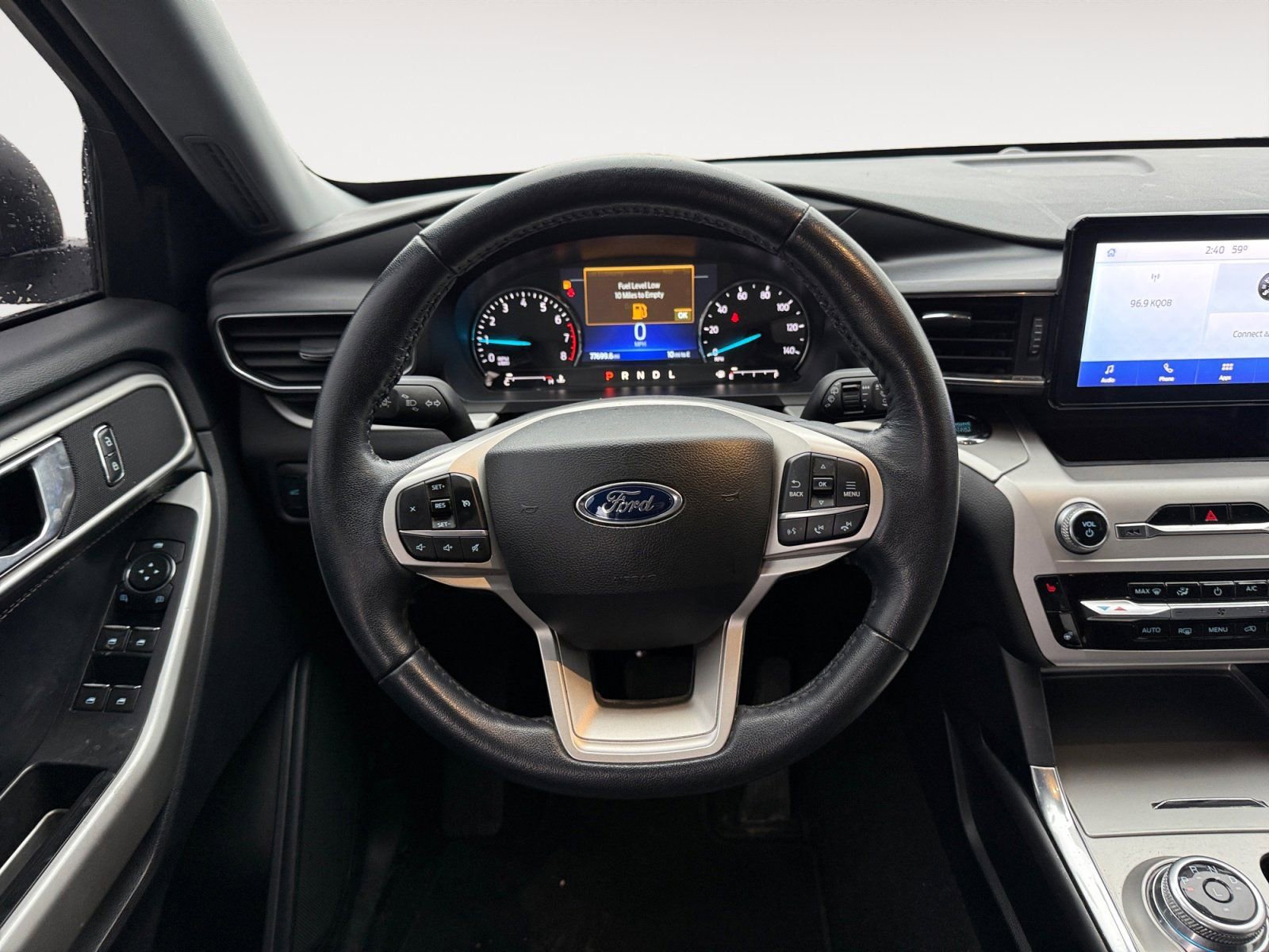 Used 2022 Ford Explorer XLT w/ Equipment Group 202A image 12