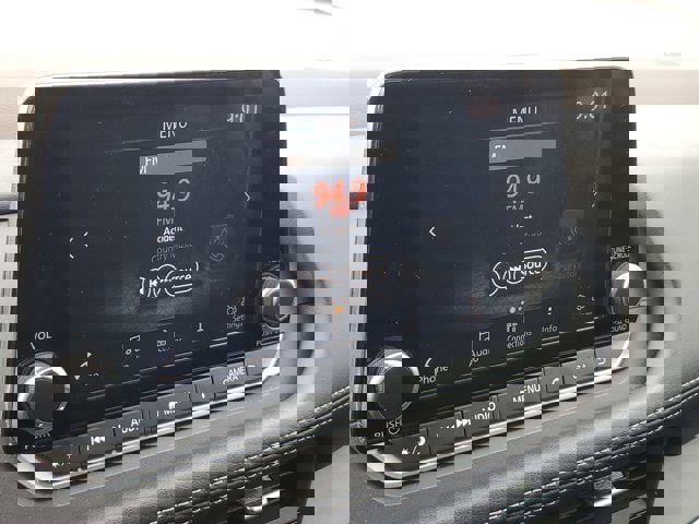 Used 2023 Nissan Rogue S image 24