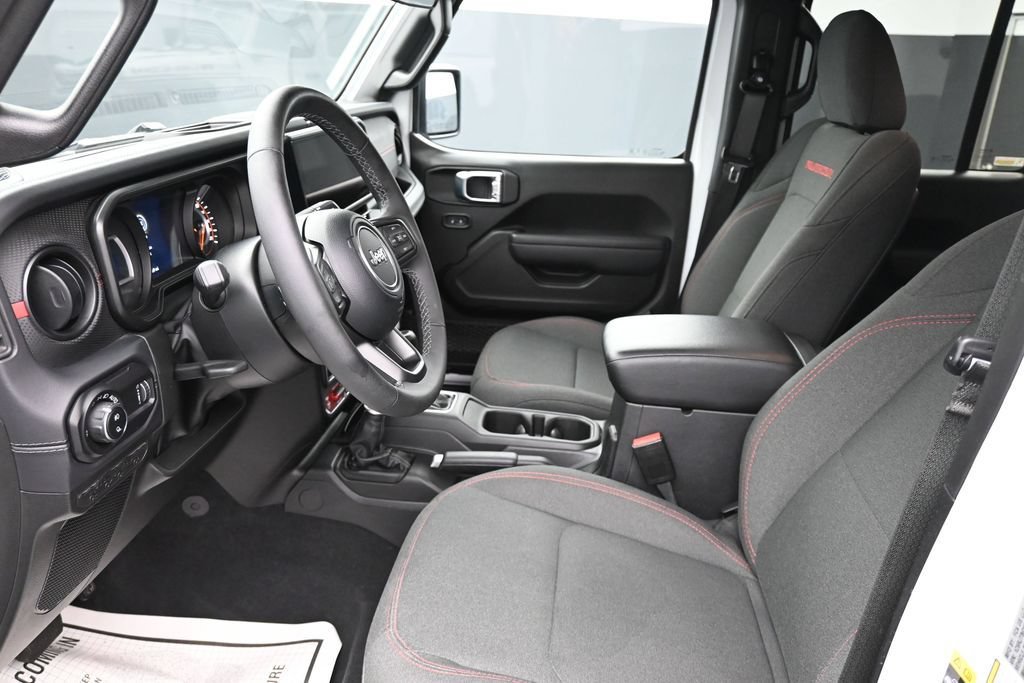 Used 2026 Jeep Gladiator Rubicon AWD/4WD image 11