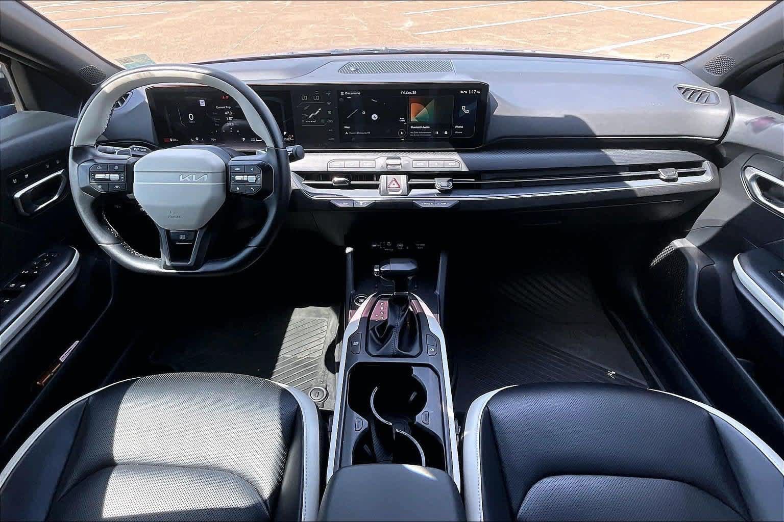 Certified 2025 Kia K4 GT-Line w/ GT-Line Premium Package FWD image 9
