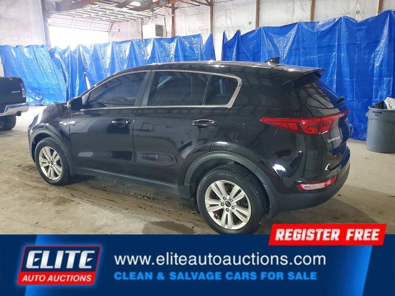 Used 2017 Kia Sportage LX image 3