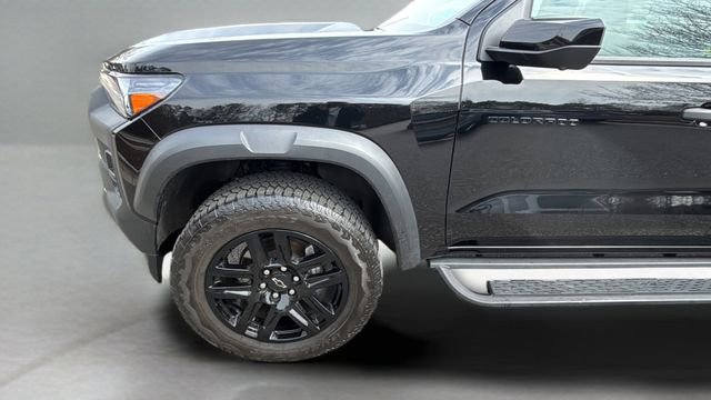 Used 2024 Chevrolet Colorado Trail Boss w/ Technology Package image 33