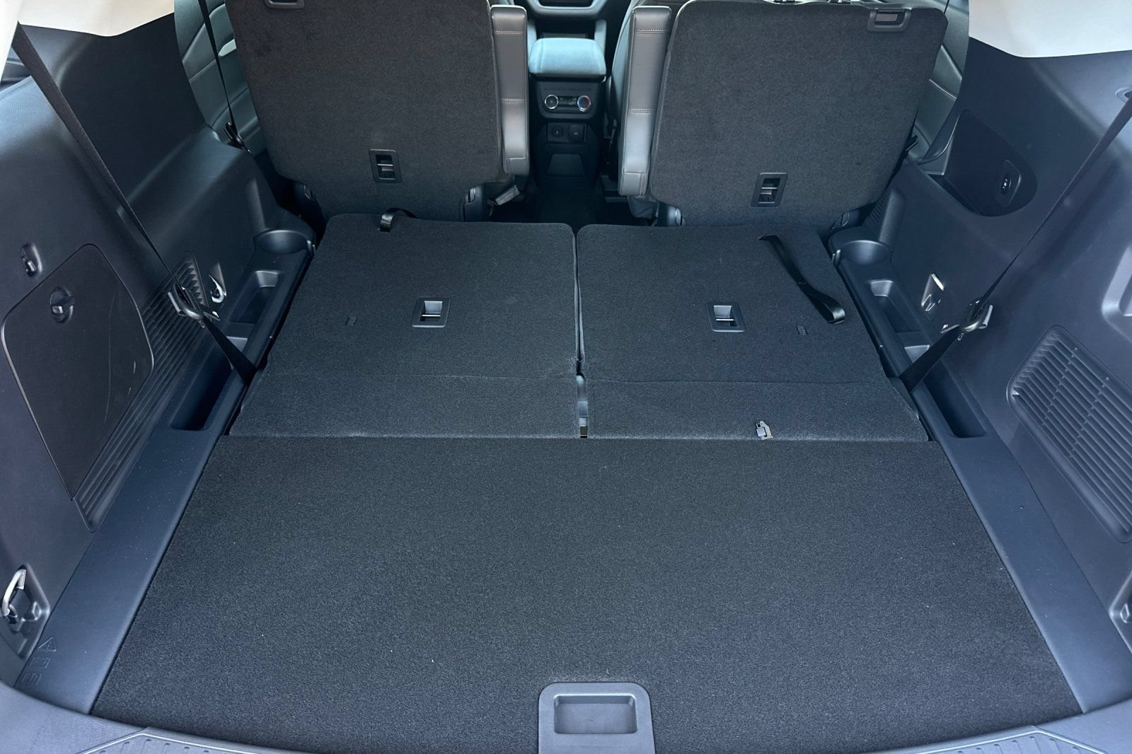 New 2026 Ford Explorer Active w/ Active Comfort Package RWD image 15