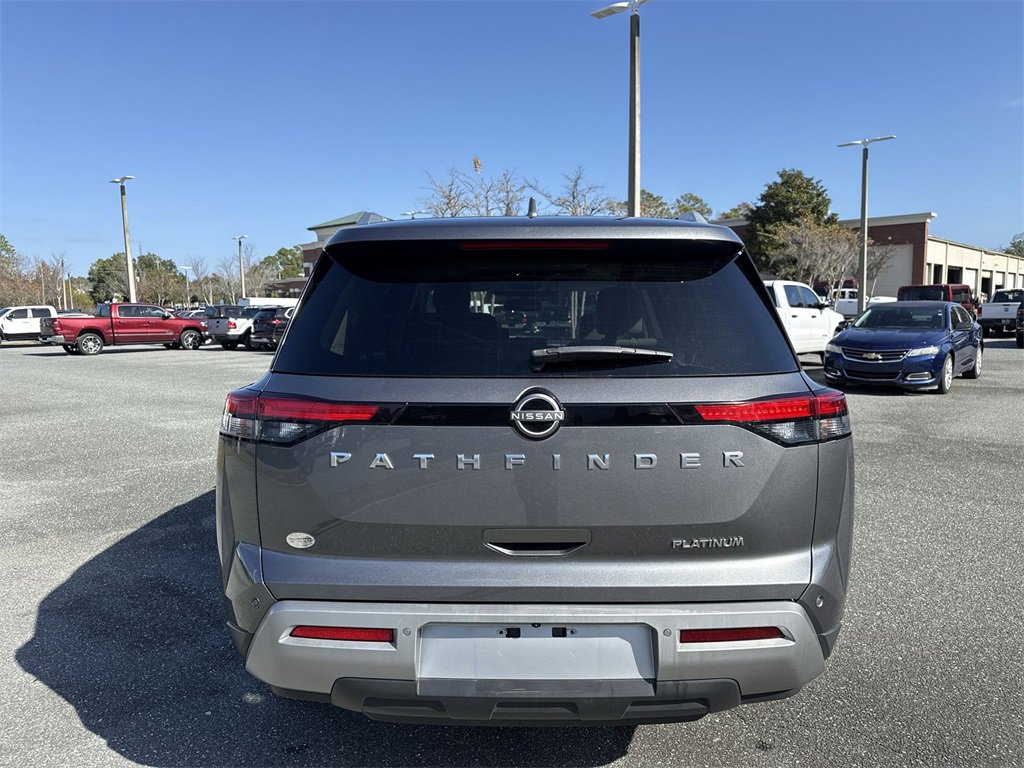 Used 2022 Nissan Pathfinder Platinum w/ Cargo Package image 4