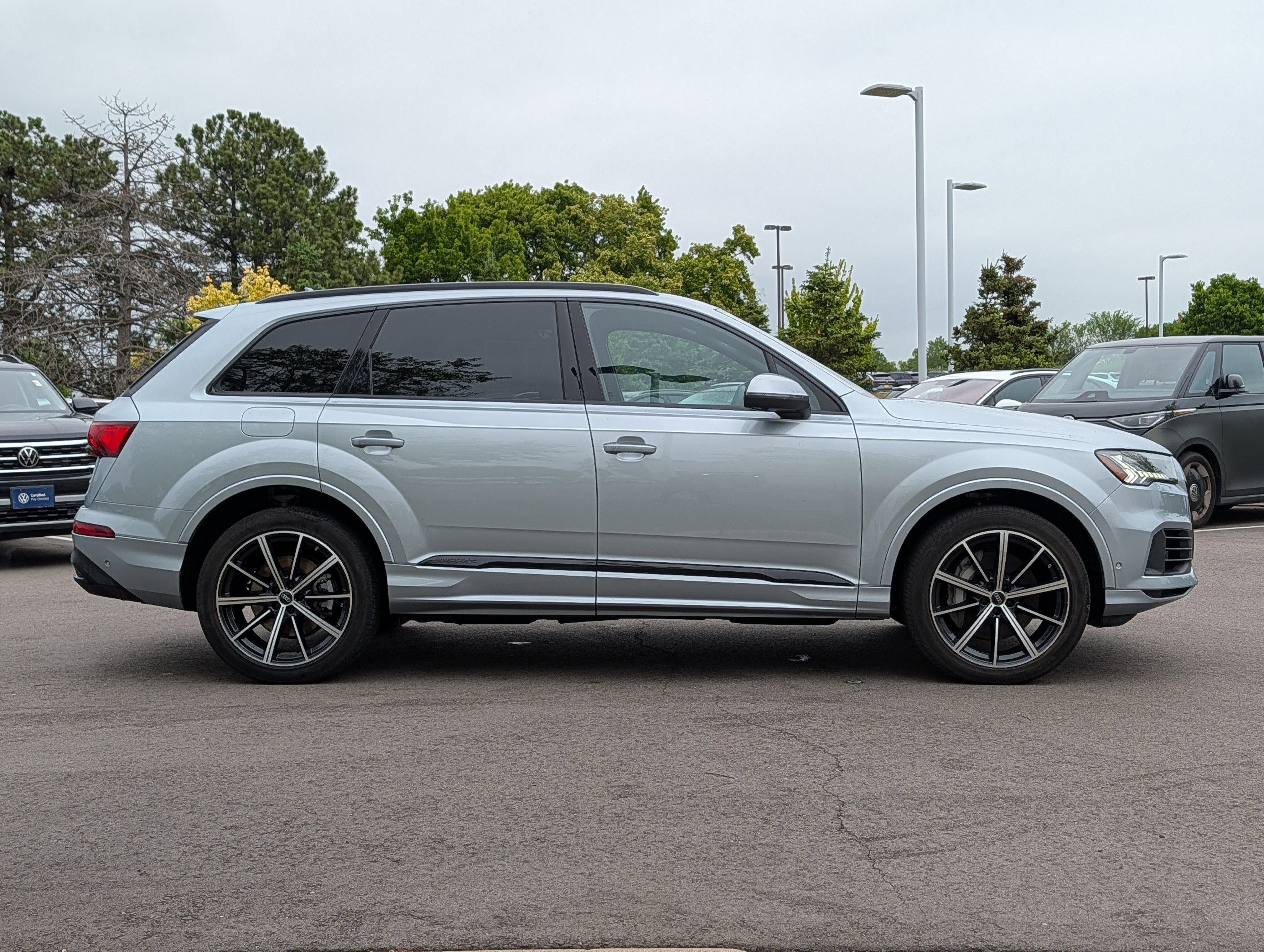 Used 2023 Audi Q7 3.0T Premium Plus w/ Premium Plus Package AWD/4WD image 8