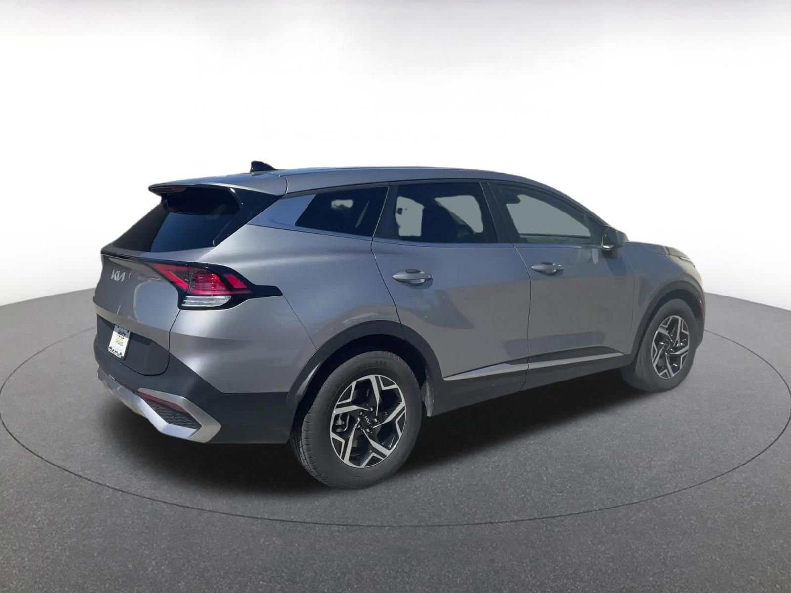 Used 2025 Kia Sportage LX image 15