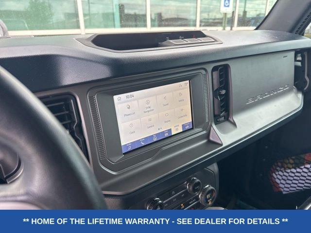 Used 2023 Ford Bronco Outer Banks AWD/4WD image 2