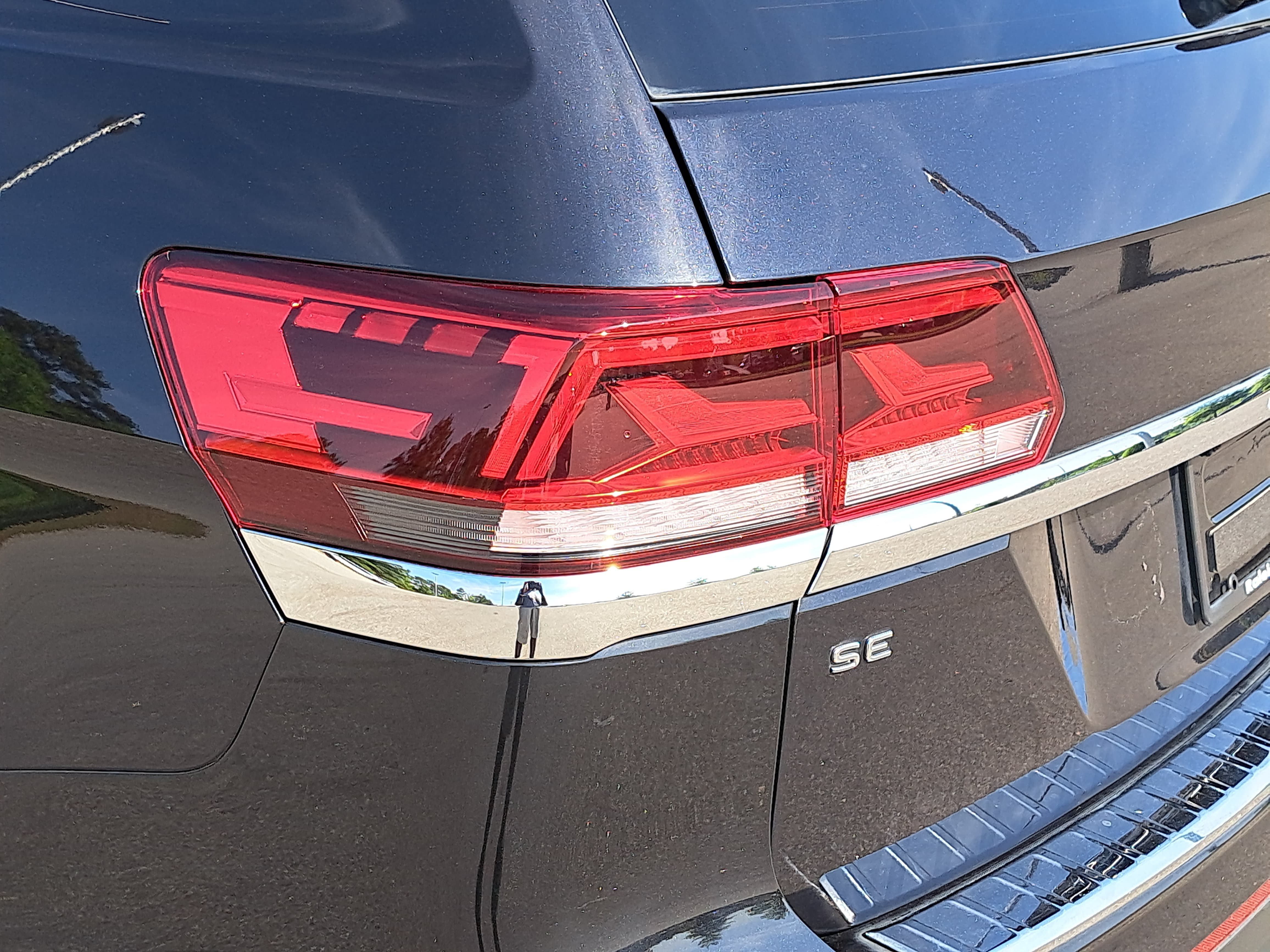 Used 2023 Volkswagen Atlas SE AWD/4WD image 32