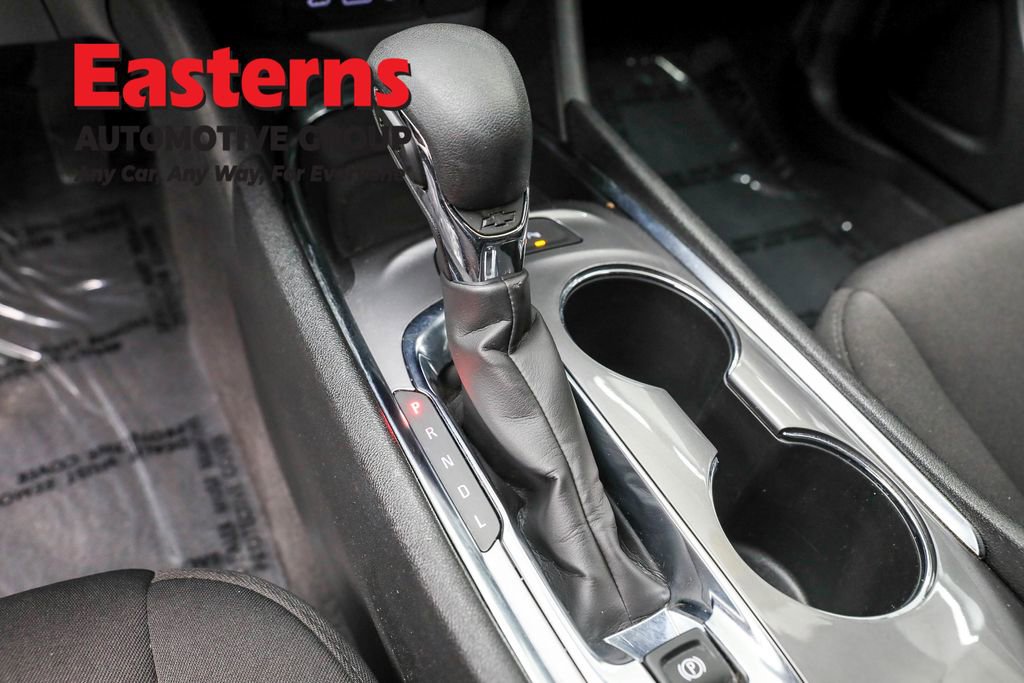 Used 2024 Chevrolet Malibu LT image 17