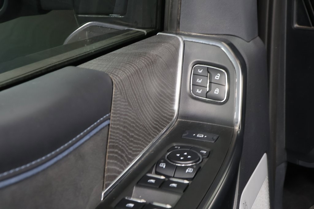 Used 2025 Ford F250 Platinum image 24