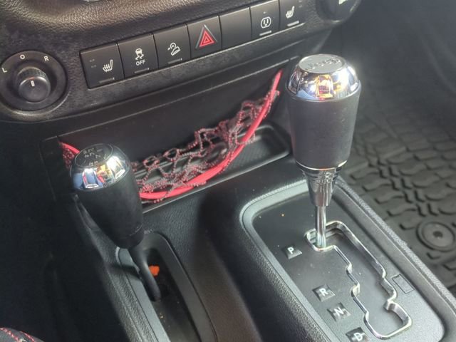 Used 2017 Jeep Wrangler Rubicon image 38