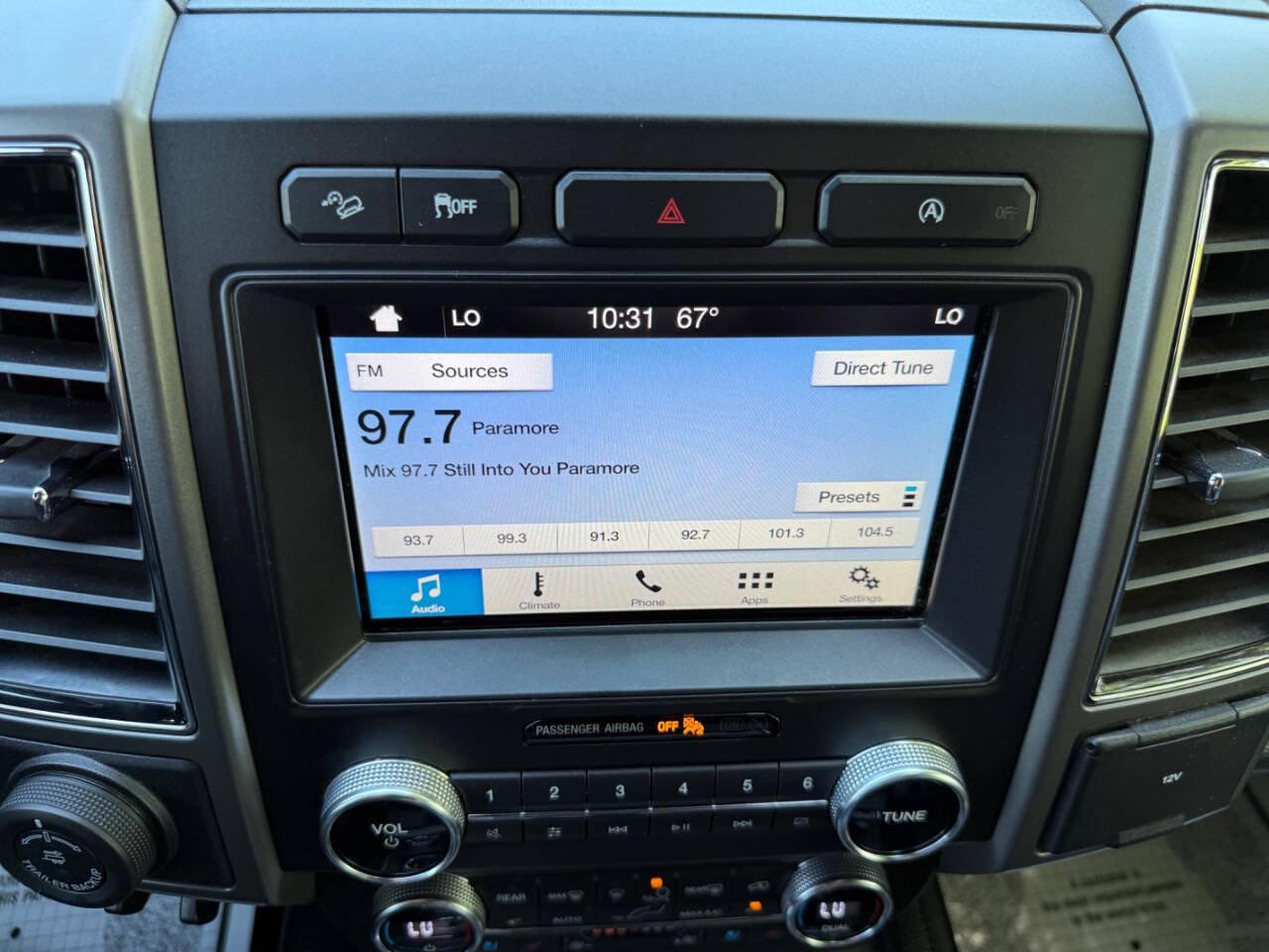 Used 2019 Ford Expedition Max XLT w/ Equipment Group 202A AWD/4WD image 38