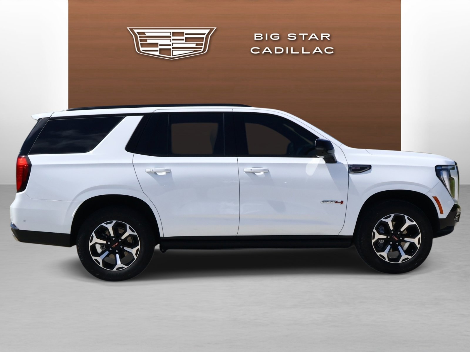 Used 2026 GMC Yukon AT4 w/ AT4 Premium Plus Package AWD/4WD image 6