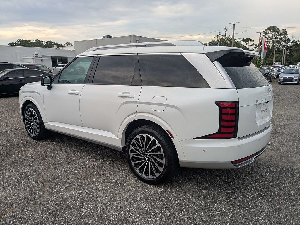 Used 2026 Hyundai Palisade Calligraphy FWD image 6