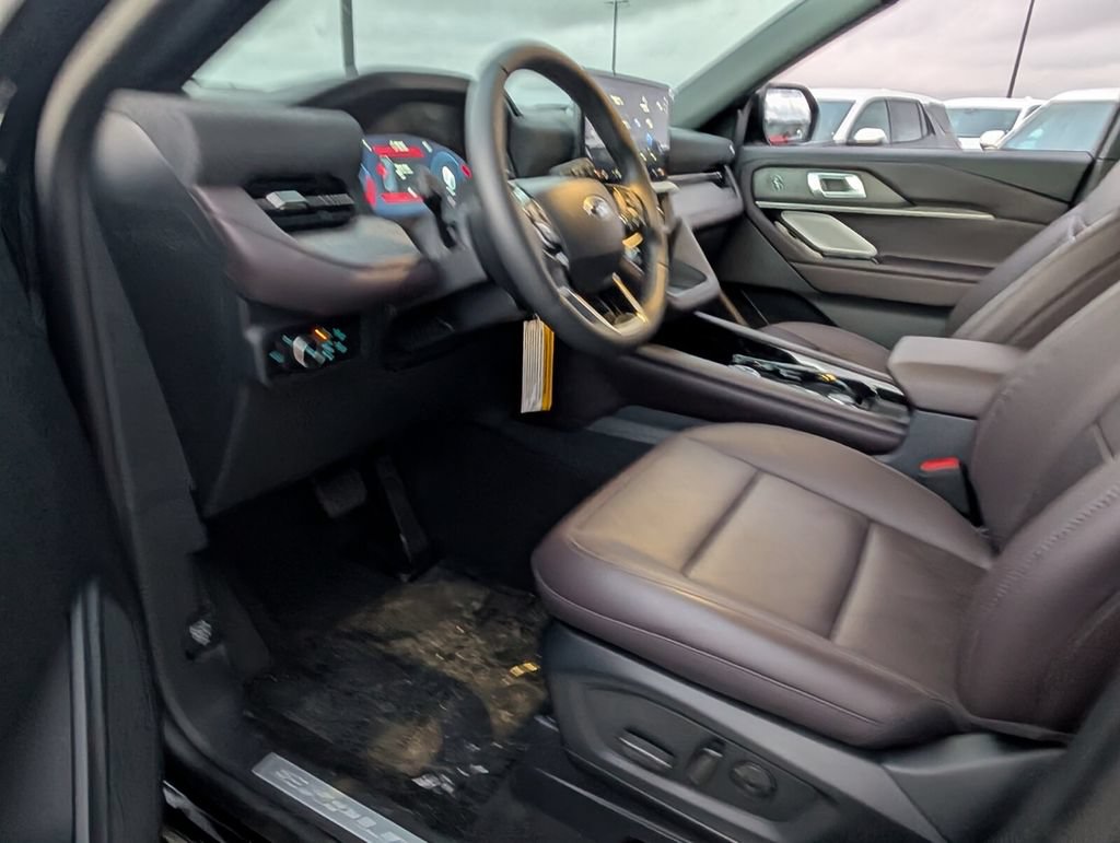 New 2026 Ford Explorer Platinum RWD image 6