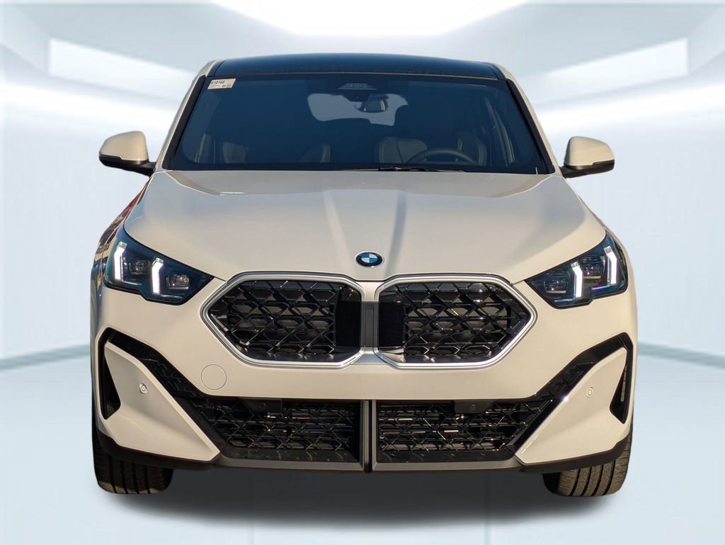 New 2026 BMW X2 xDrive28i AWD/4WD image 8